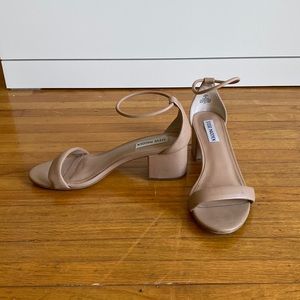 Steve Madden nude block heels